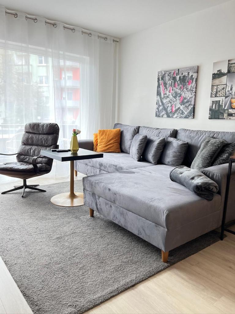 Living At Saarpartments -Adultsonly- 2 Bedrooms, Kitchen- Business & Holiday Apartments For Long- And Short Term Stay, 3 Min To Train-Station, Secure E-Bike Parking! Saarbrücken Zewnętrze zdjęcie